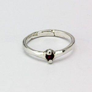 Ruby5 3mm ring 1a